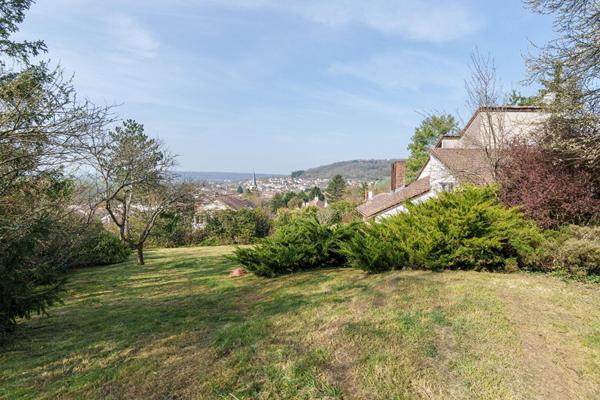 Maison d’architecte des années 80 avec vue imprenable
