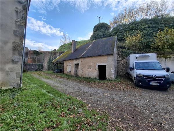 Immeuble à vendre |  Châteaumeillant |  350 m²