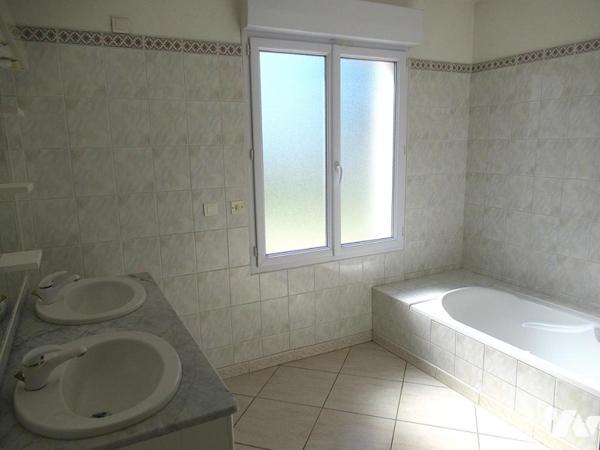 Maison de 5 pièces de 130 m² sur 753 m²