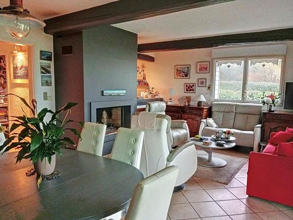 Maison à vendre    6 pièces •  Damgan