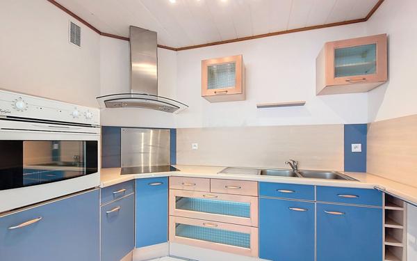 Appartement à vendre    2 pièces • 38 m2 Arpajon-sur-Cère