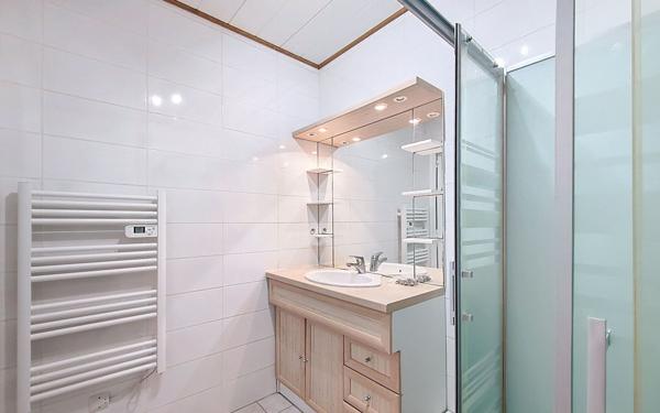 Appartement à vendre    2 pièces • 38 m2 Arpajon-sur-Cère