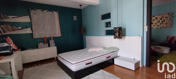 Maison 9 pièces de 308 m² à Saint-Louis (97450)