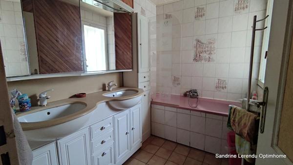 BARENTIN – Maison familiale de plain-pied, 5 chambres, toiture récente et jardin paysager