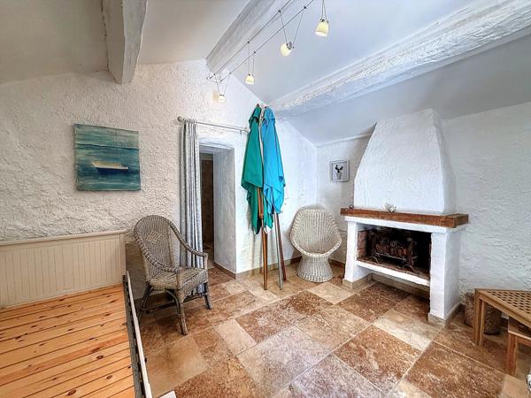 Magnifique maison de 158,7 m² à Aups avec piscine