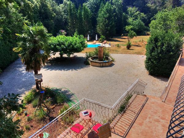 Magnifique maison de 158,7 m² à Aups avec piscine
