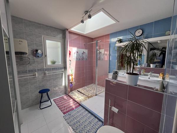 Maison à vendre 189 500 € Cognac 4 p 104 m² DPE D