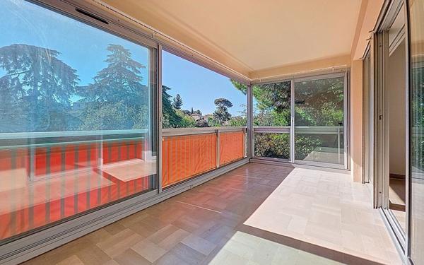 Appartement à vendre    2 pièces • 50,77 m2 Le Cannet