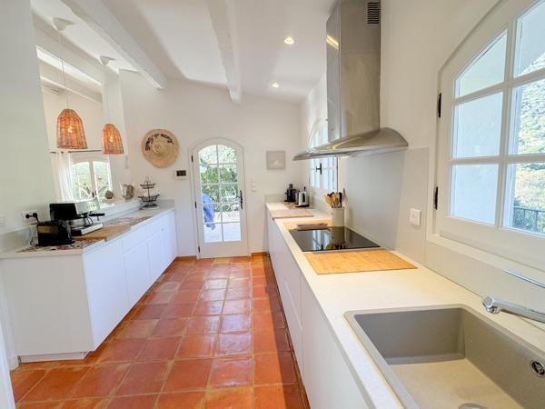 Maison à vendre  6 pièces - 180 m2 CAVALAIRE SUR MER - 83