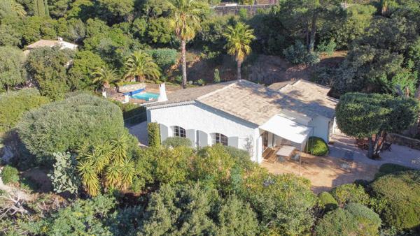 Maison à vendre  6 pièces - 180 m2 CAVALAIRE SUR MER - 83