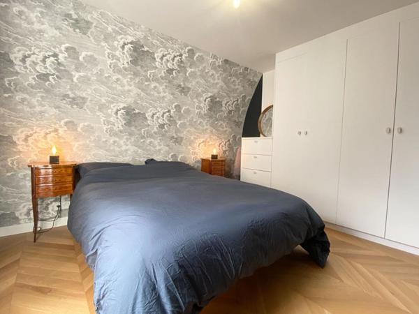 Appartement T5 d'exception de 102 M² avec garage, parking, 2 caves et balcon. VANNES CENTRE