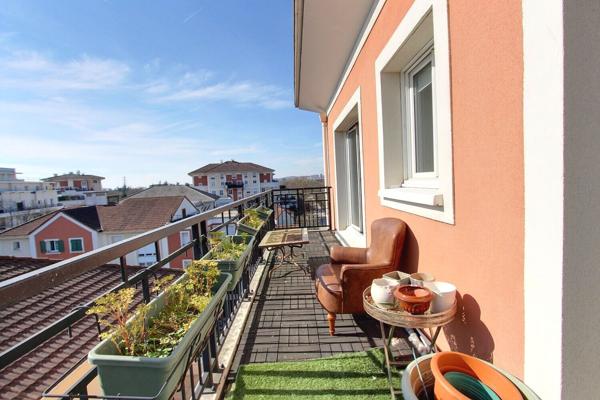 Appartement Villeneuve La Garenne 3 pièces 66.01 m2 + balcon de 10,35m2