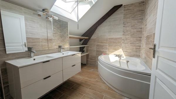 Maison à vendre 353 000 € La Tour-du-Pin 5 p 163 m² DPE C