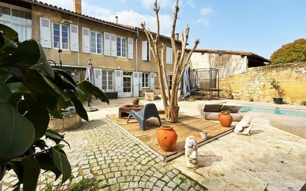 Maison à vendre    12 pièces •  Fleurance