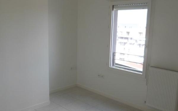 Appartement à louer    2 pièces •  Bordeaux