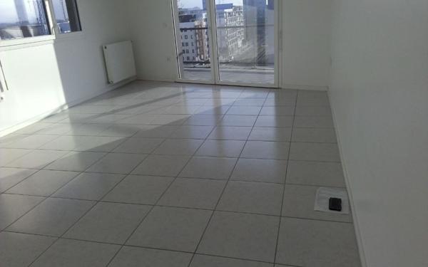 Appartement à louer    2 pièces •  Bordeaux