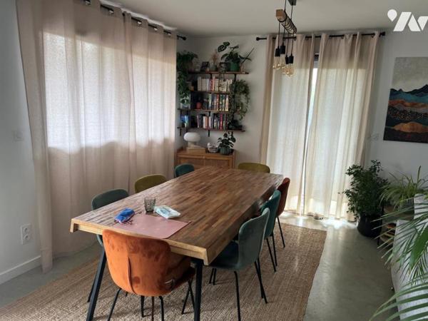 LAVAL, Maison contemporaine