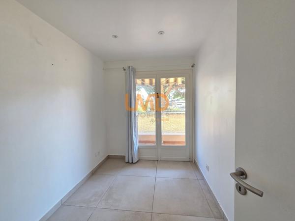 Appartement rénové proche centre ville et port