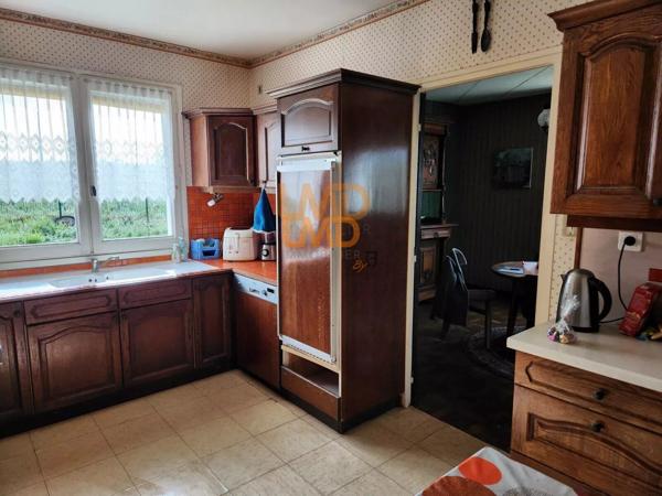 maison T7 sur sous-sol avec piscine sur 1653 m² de terrain clôt