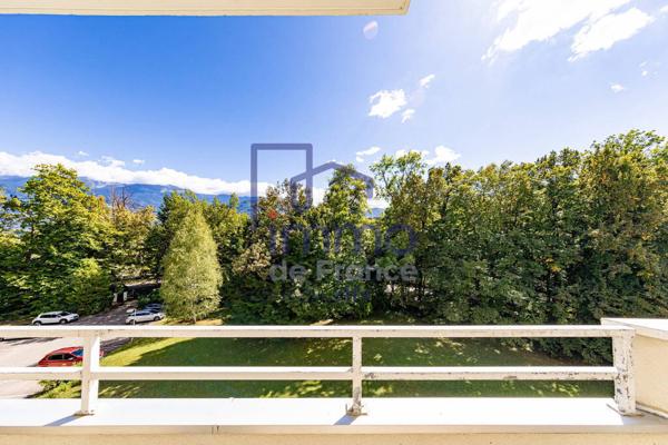 Meylan T3/T4+ Cuisine avec terrasse dans un Parc verdoyant