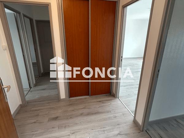 Location Appartement 3 pièces 60 m² - 18 AVENUE DE L'EUROPE Laon 02000