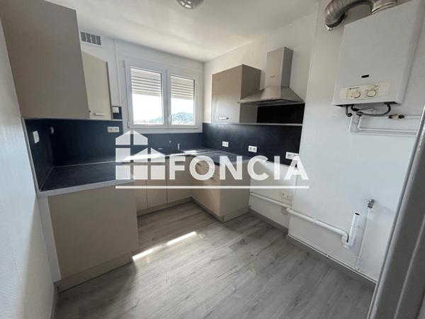 Location Appartement 3 pièces 60 m² - 18 AVENUE DE L'EUROPE Laon 02000