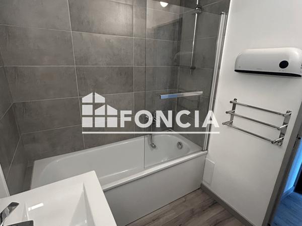 Location Appartement 3 pièces 60 m² - 18 AVENUE DE L'EUROPE Laon 02000