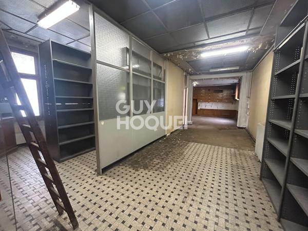 COMPIÈGNE HYPERCENTRE - DEMEURE DE MAÎTRE - BIEN D'EXCEPTION À RÉNOVER