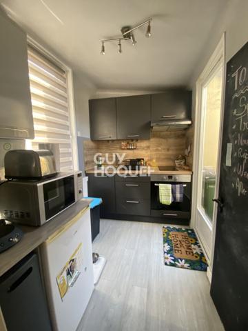 SAINT PIERRE - MAISON EN BON ÉTAT D'ENVIRON  35M² AVEC UNE COURETTE