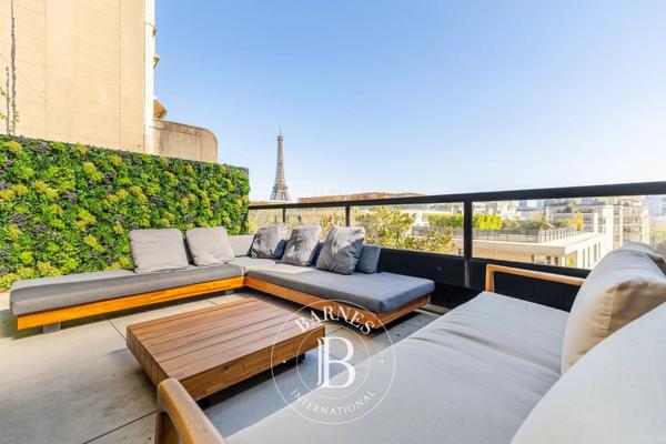 Paris 16ème, Appartement 2 Chambres -  104 m² à vendre