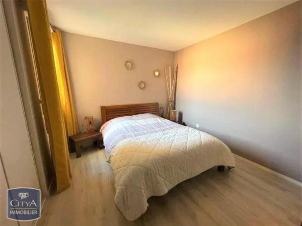Appartement à louer 3 pièces 60.14m² Montluçon (03100)