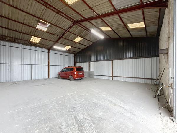 Location hangar 126 m² Morlaàs