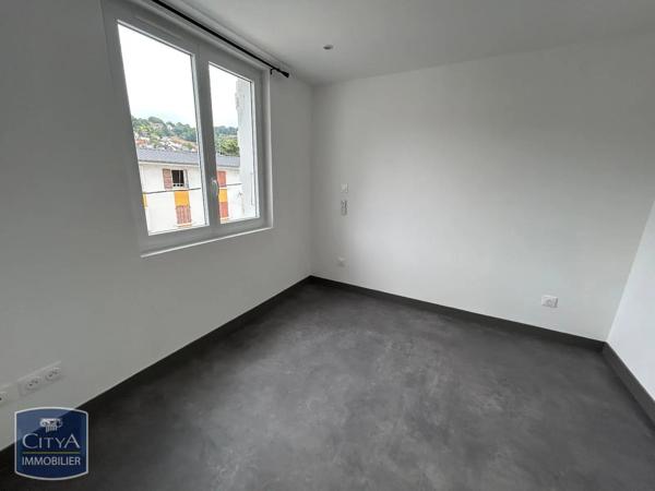 Appartement à louer 3 pièces 54.41m² Tulle (19000)