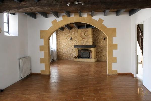 Maison avec ancien commerce Faux-en-Périgord