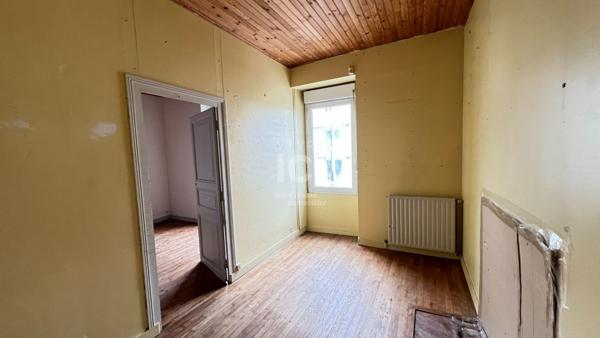 Local Commercial Et Appartement Type 5