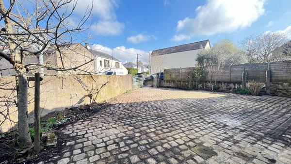 Local Commercial Et Appartement Type 5