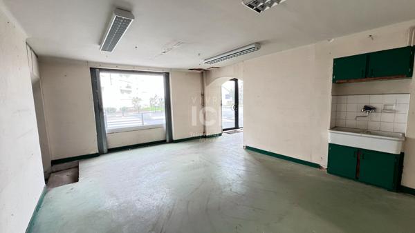 Local Commercial Et Appartement Type 5