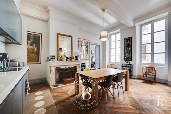 Toulouse, Appartement 7 Chambres -  199 m² à vendre