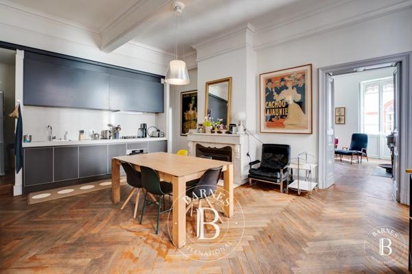 Toulouse, Appartement 7 Chambres -  199 m² à vendre