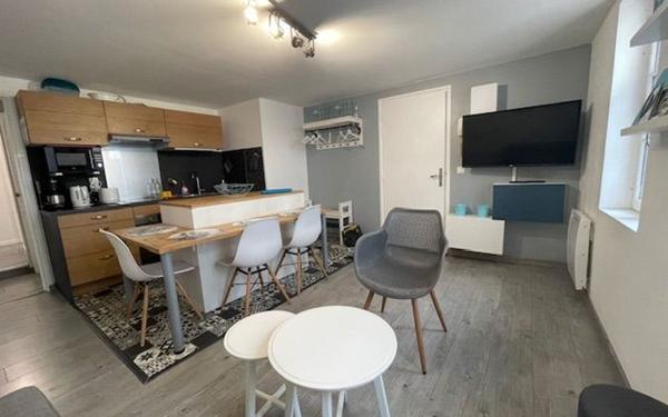 Appartement à vendre    3 pièces •  La Flotte