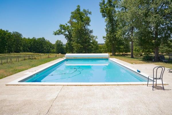 Vente / Maison d'hôte à Caussade (82300)