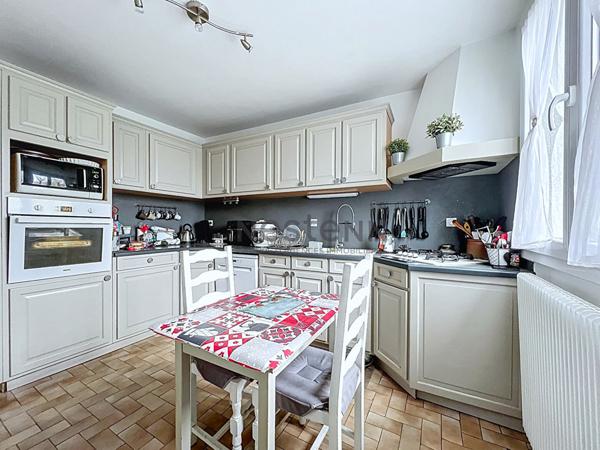 Maison Familiale Villeneuve Saint Georges 6 pièces, à coté du téléphérique de Créteil !