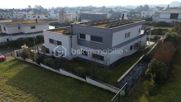 Maison contemporaine de 239 m²