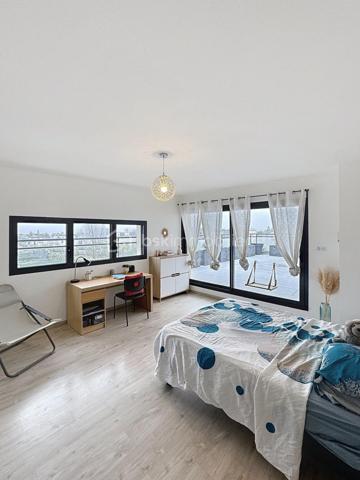 Maison contemporaine de 239 m²