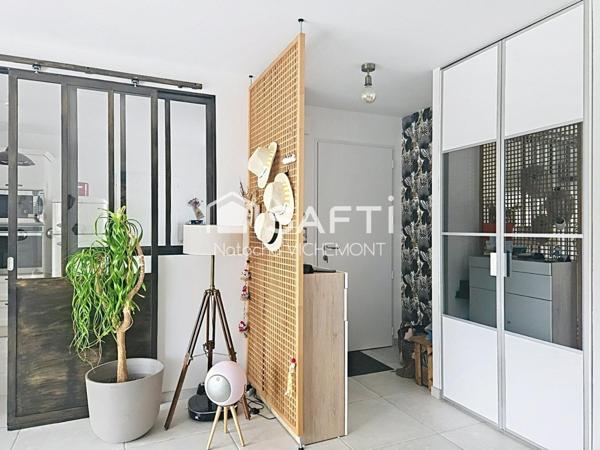 Maison coup de coeur de 2019 alliant modernité, charme et emplacement idéal!