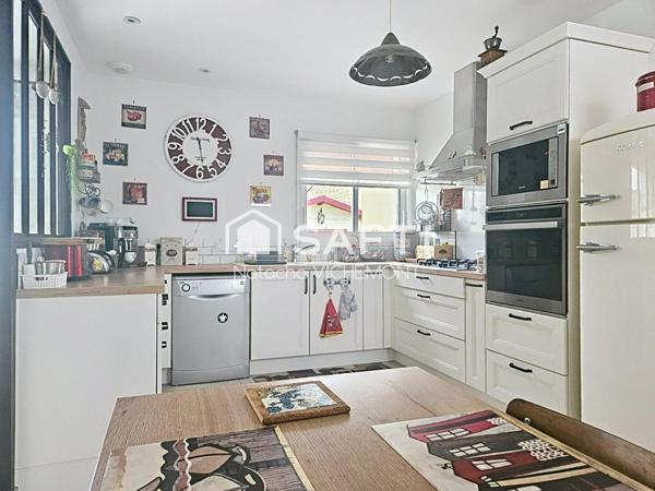 Maison coup de coeur de 2019 alliant modernité, charme et emplacement idéal!