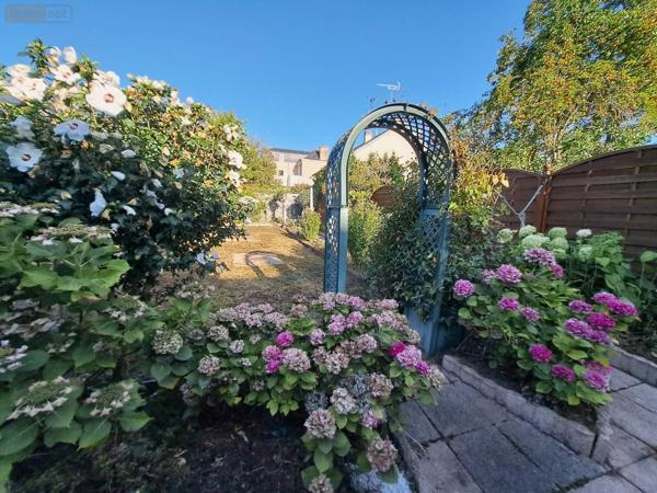 Maison à vendre à Château-Gontier-sur-Mayenne en Mayenne (53200), ref : 076/2704-MA/MOU
