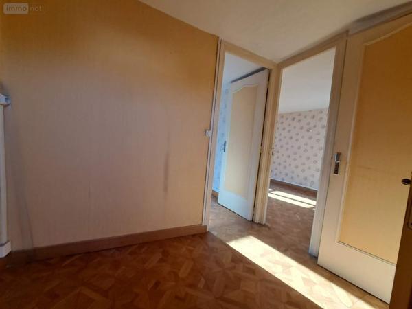 Maison à vendre à Château-Gontier-sur-Mayenne en Mayenne (53200), ref : 076/2704-MA/MOU