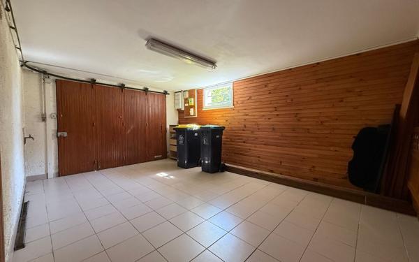 Maison à vendre    5 pièces • 161 m2 Lamarche-sur-Saône