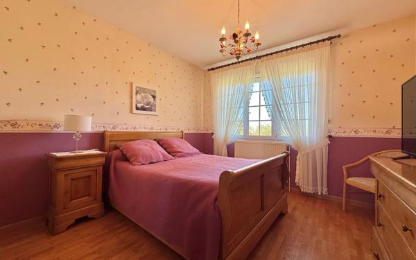 Maison à vendre    5 pièces • 161 m2 Lamarche-sur-Saône